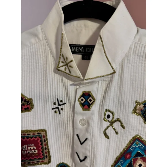 A white shirt. Mens size 14 1/2. Poly-cotton Korea decorated for what?  - Picture 10 of 15